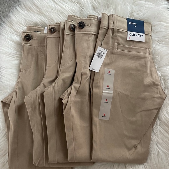 🌸 UNIFORMS FOR GIRLS 🌸 - Picture 2 of 7